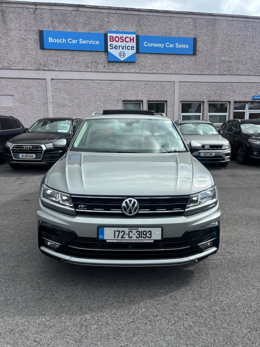 2017 Volkswagen Tiguan R-Line 4WD DSG - Image 2