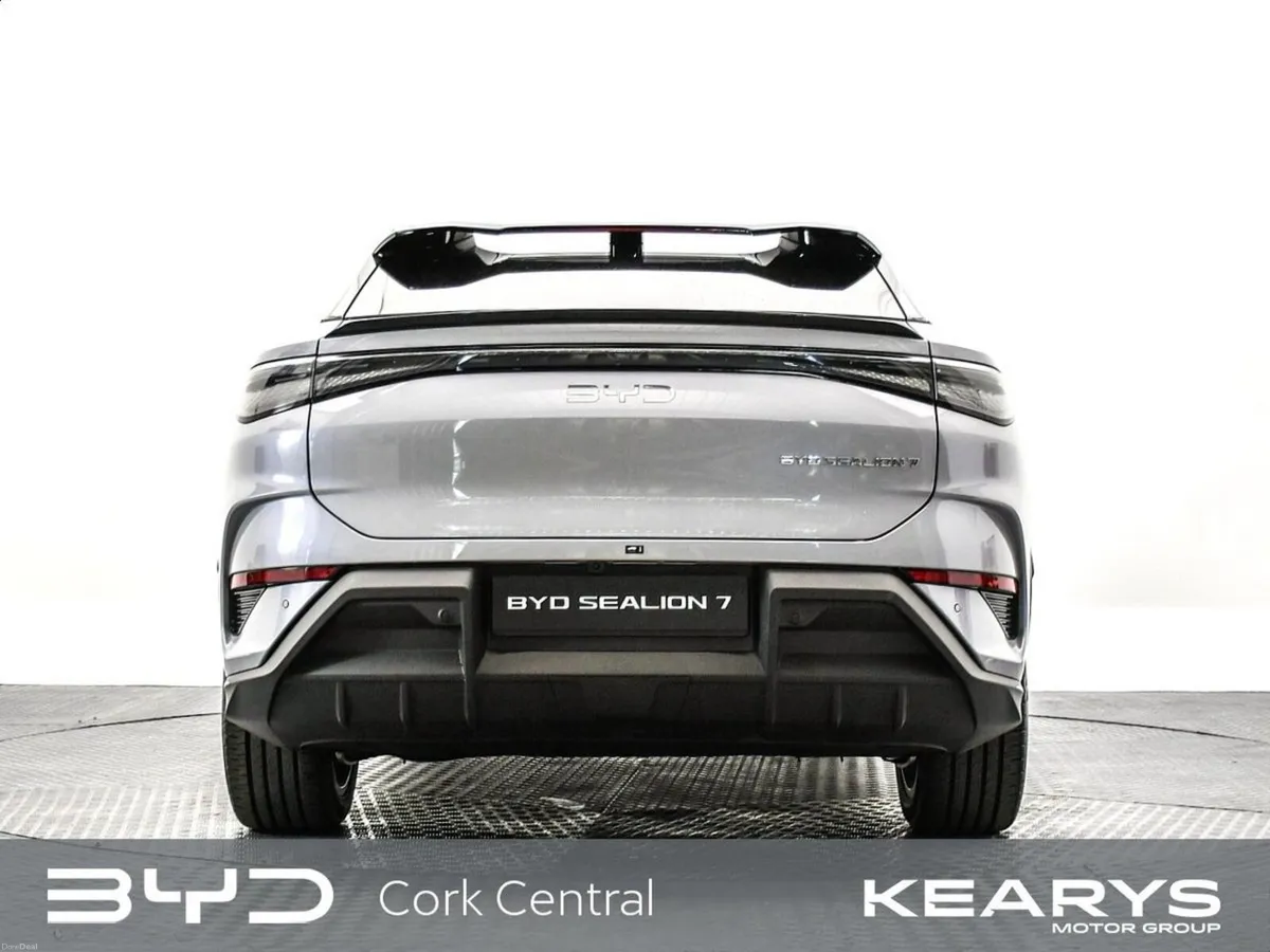 BYD SEALION 7 DESIGN AWD "DEMO MODEL" - Image 3