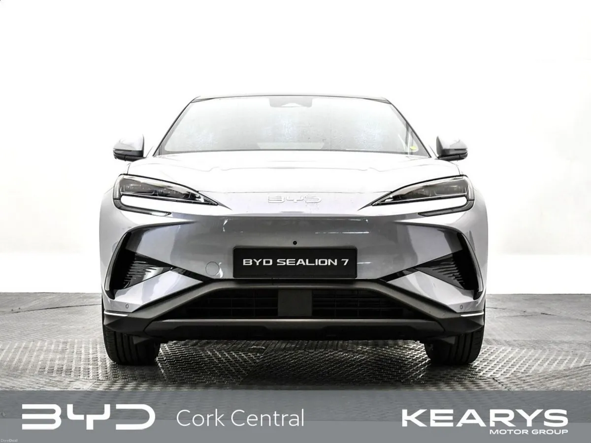 BYD SEALION 7 DESIGN AWD "DEMO MODEL" - Image 4