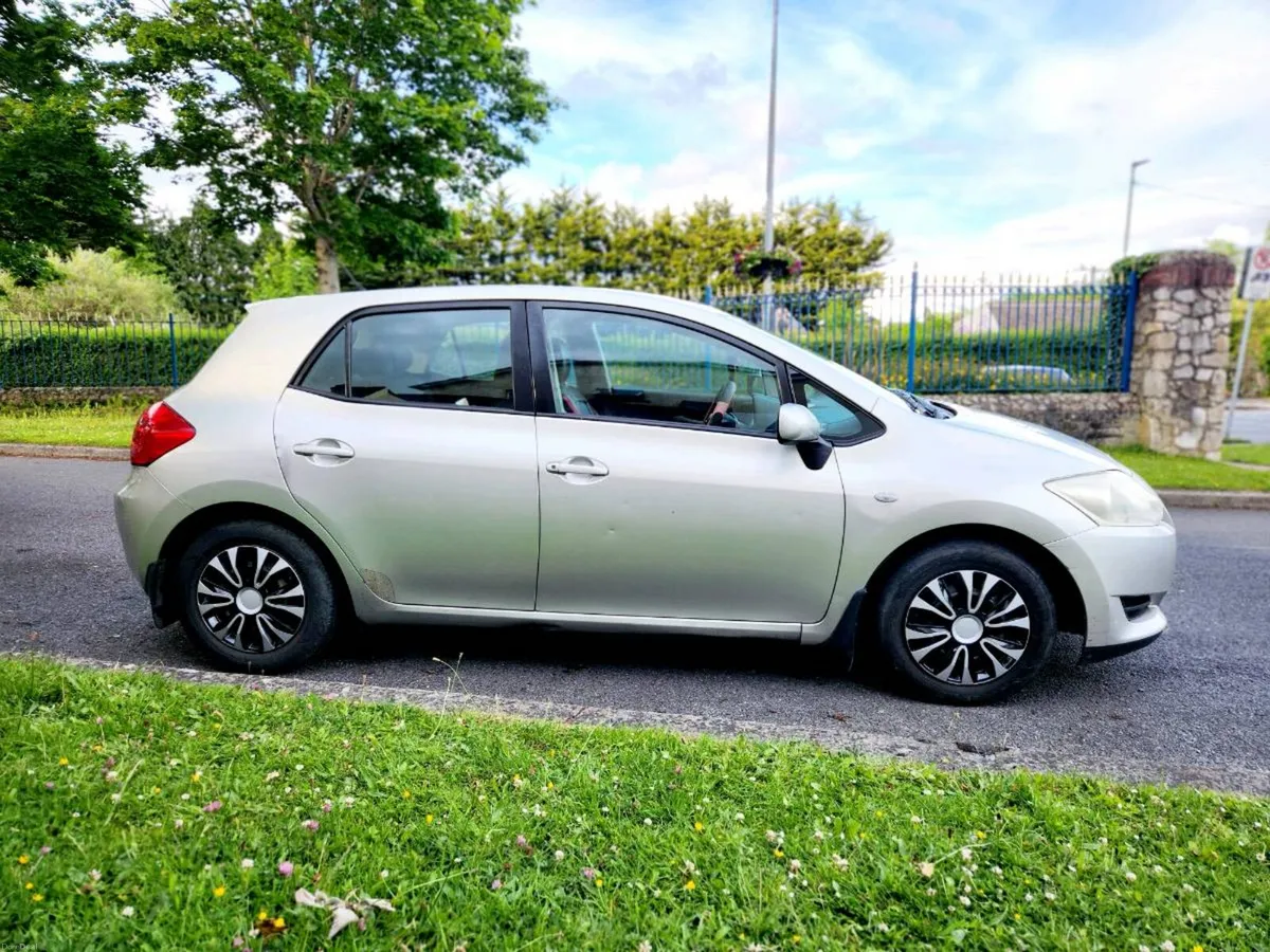 Toyota auris - Image 4