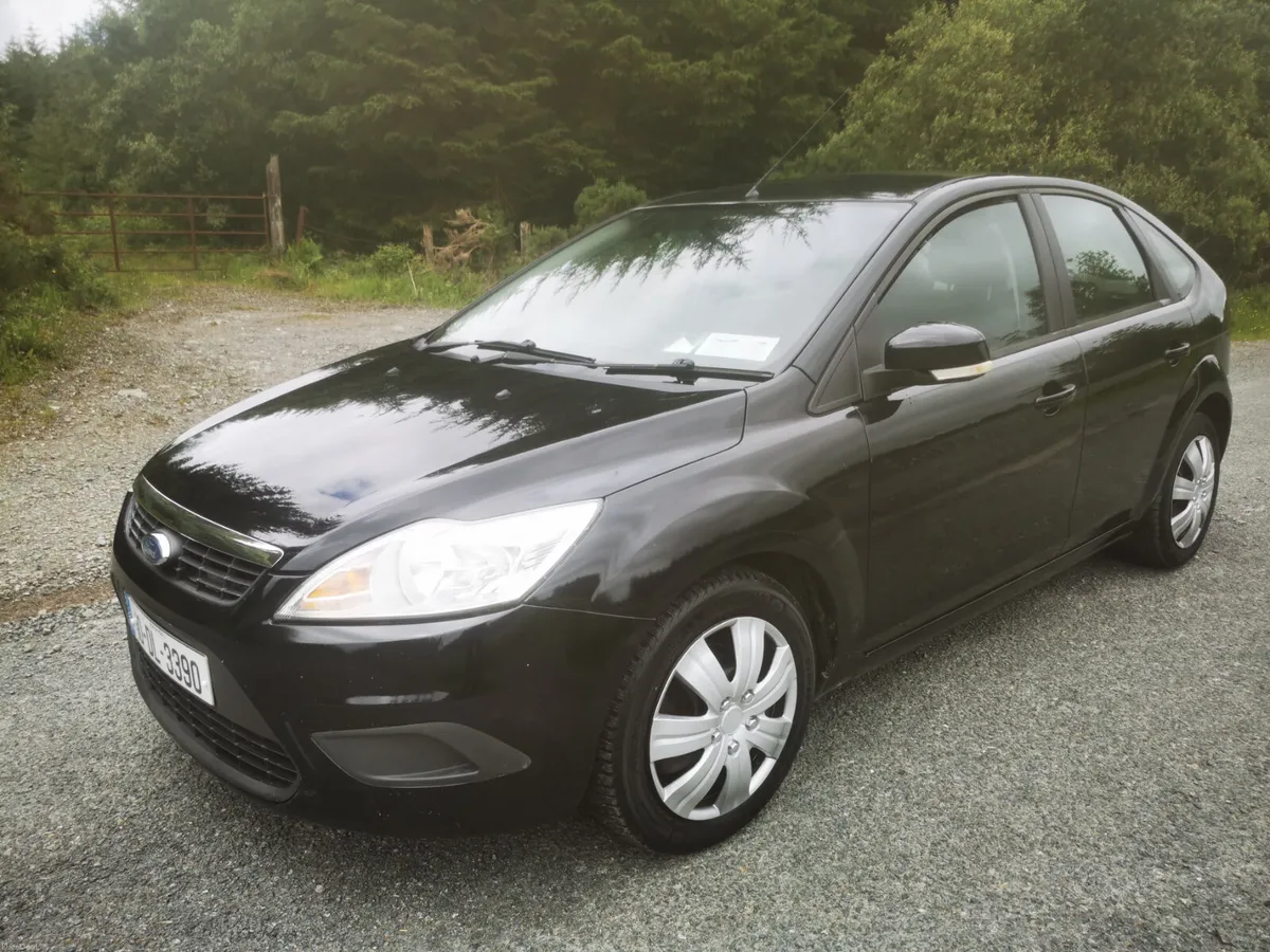 Ford Focus 2010 Low miles ncts - Image 2