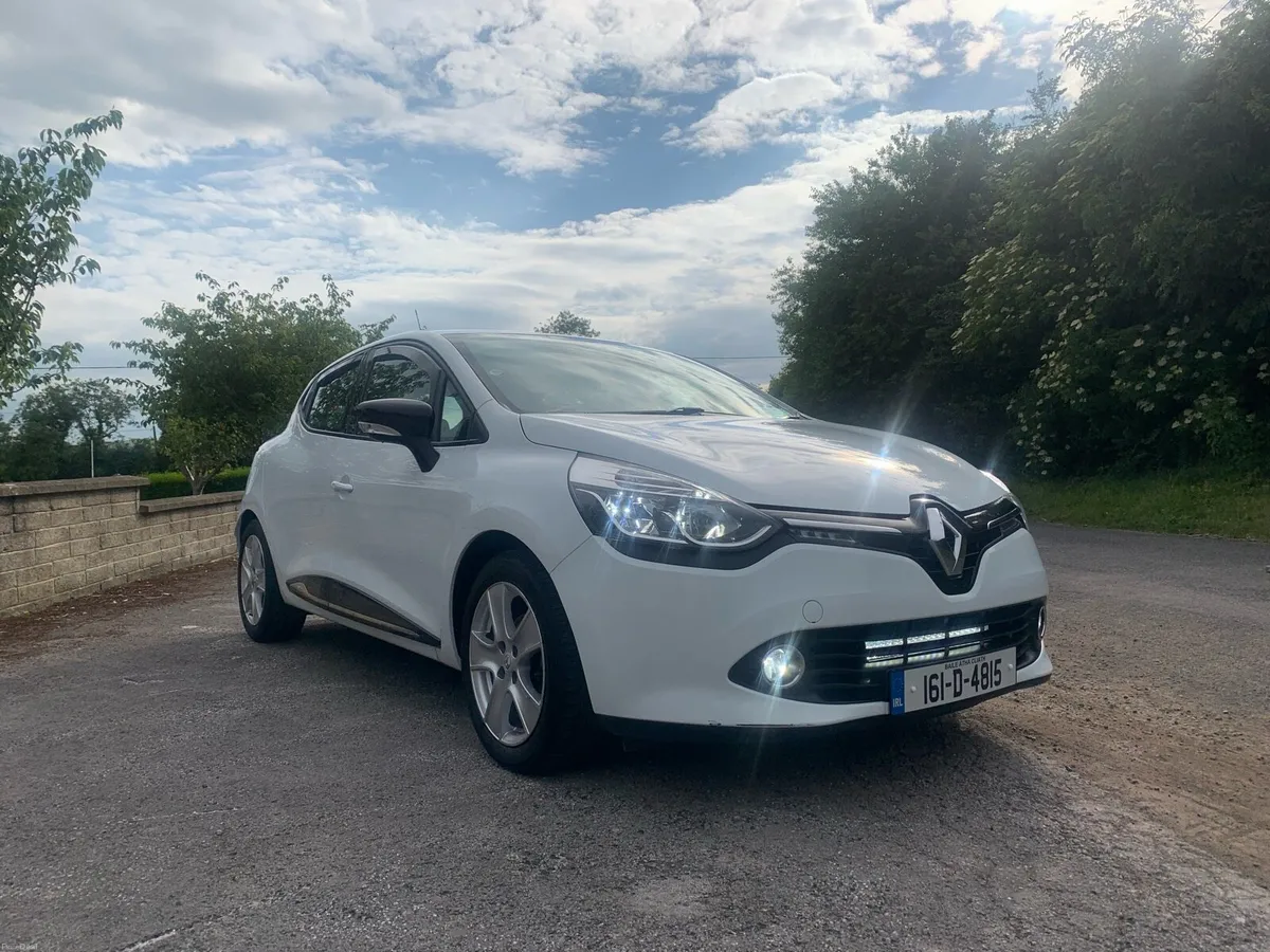 2016 Renault Clio IV Dynamique NAV 1.2 - Image 1