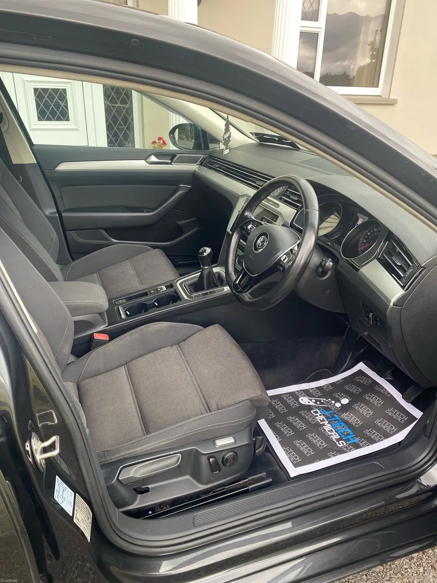 Car - Image 6