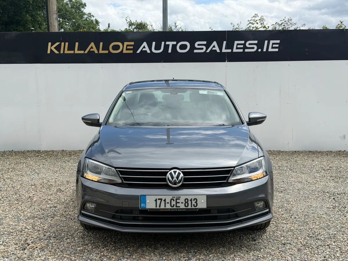 2017 Volkswagen Jetta 2.0TDI Highline - Image 2