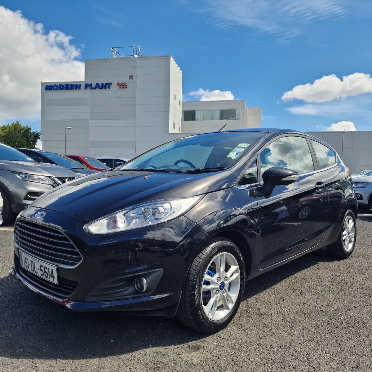 Ford Fiesta 2015 Service history  Warranty - Image 1