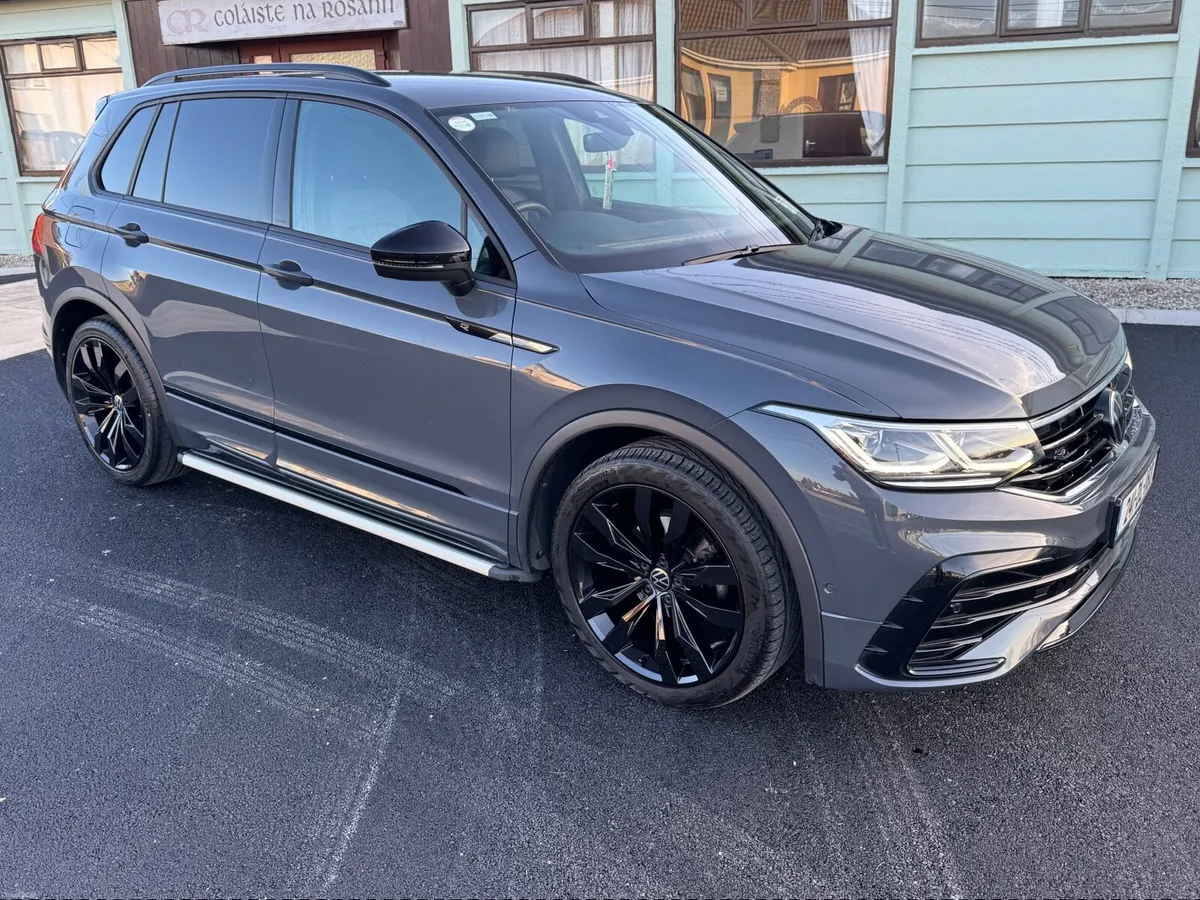 Volkswagen Tiguan R Black Edition2024   2.0 Diesel - Image 1
