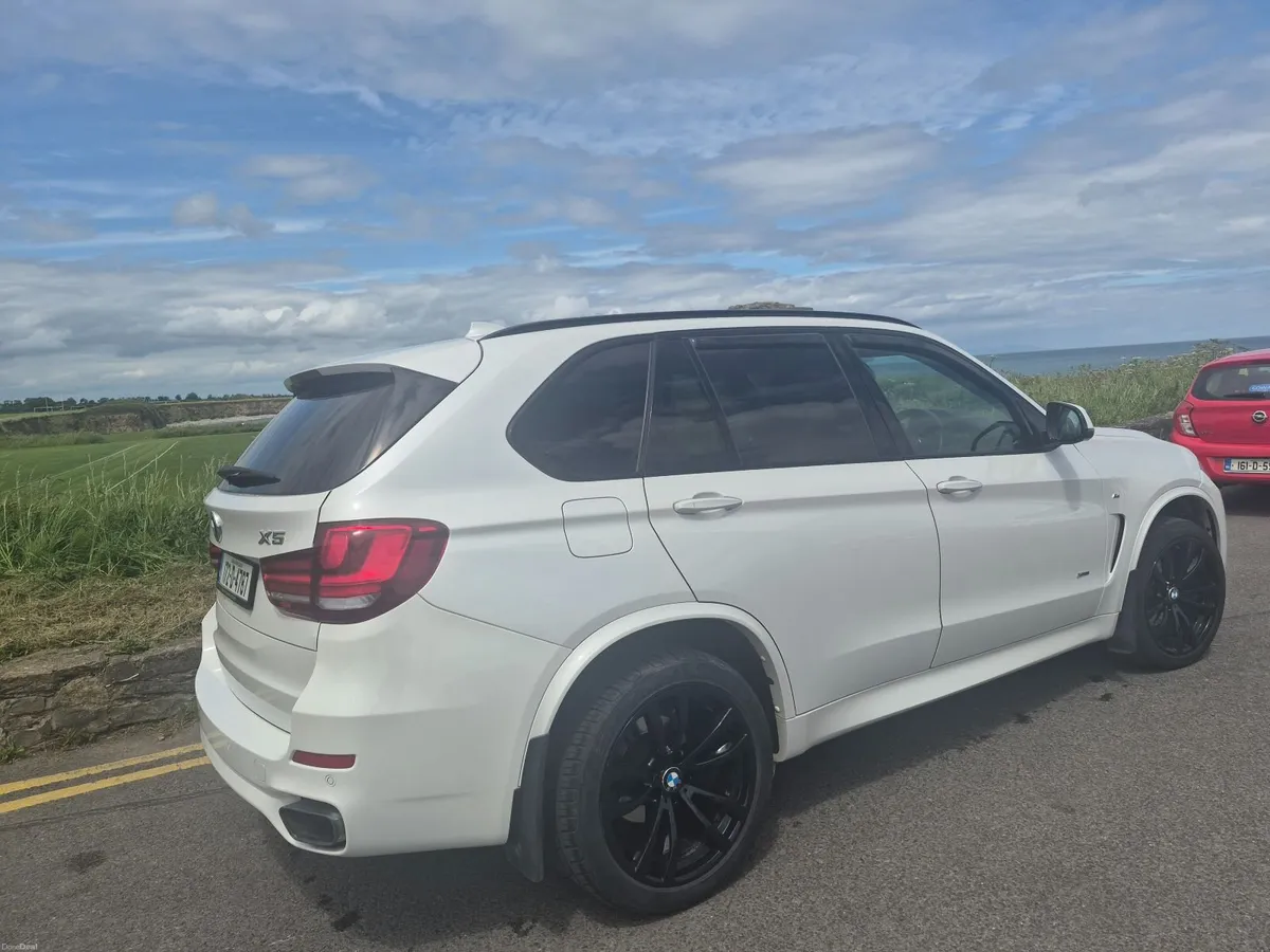 BMW X5 2017 - Image 2