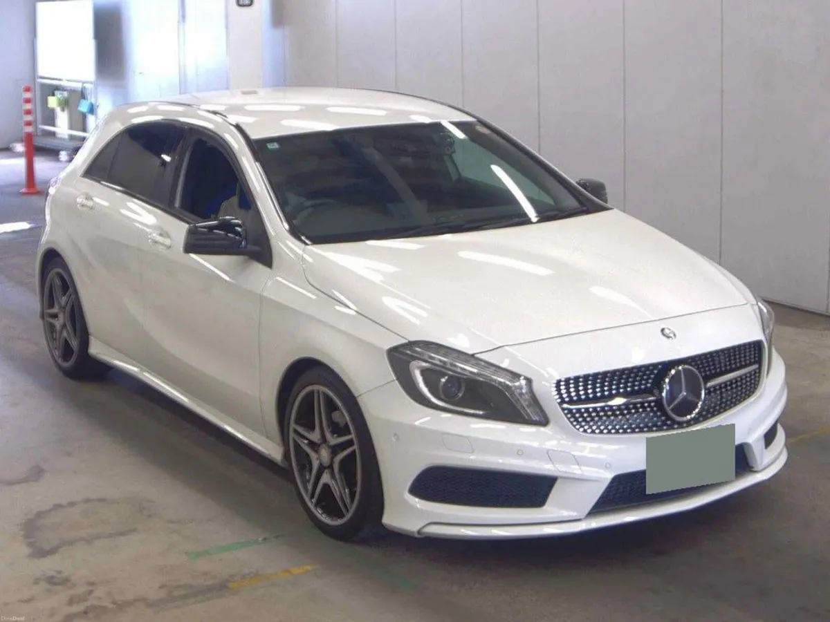 MERCEDES BENZ A180 AMG LINE AUTO 2014 - Image 3