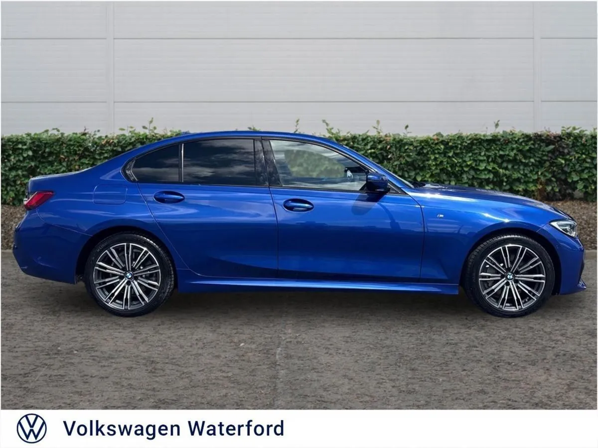 BMW 3-Series 330e M Sport Auto - Image 4