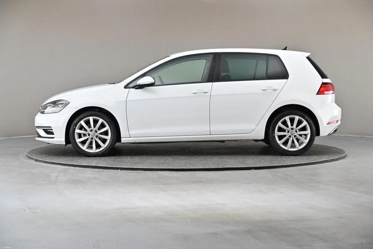 Volkswagen Golf 1.2 TSI DSG MK7.5 COMFORTLINE **DI - Image 5