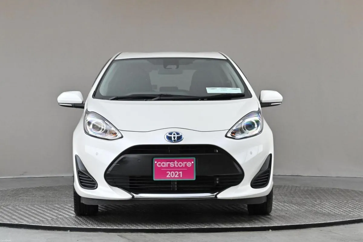 Toyota Aqua 1.5 VVT-i HYBRID **REVERSE CAM**ANDROI - Image 2