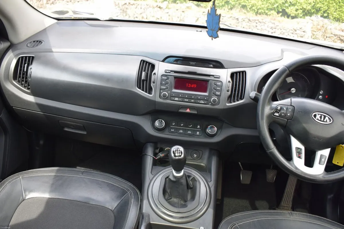Kia Sportage 2011 - Image 2