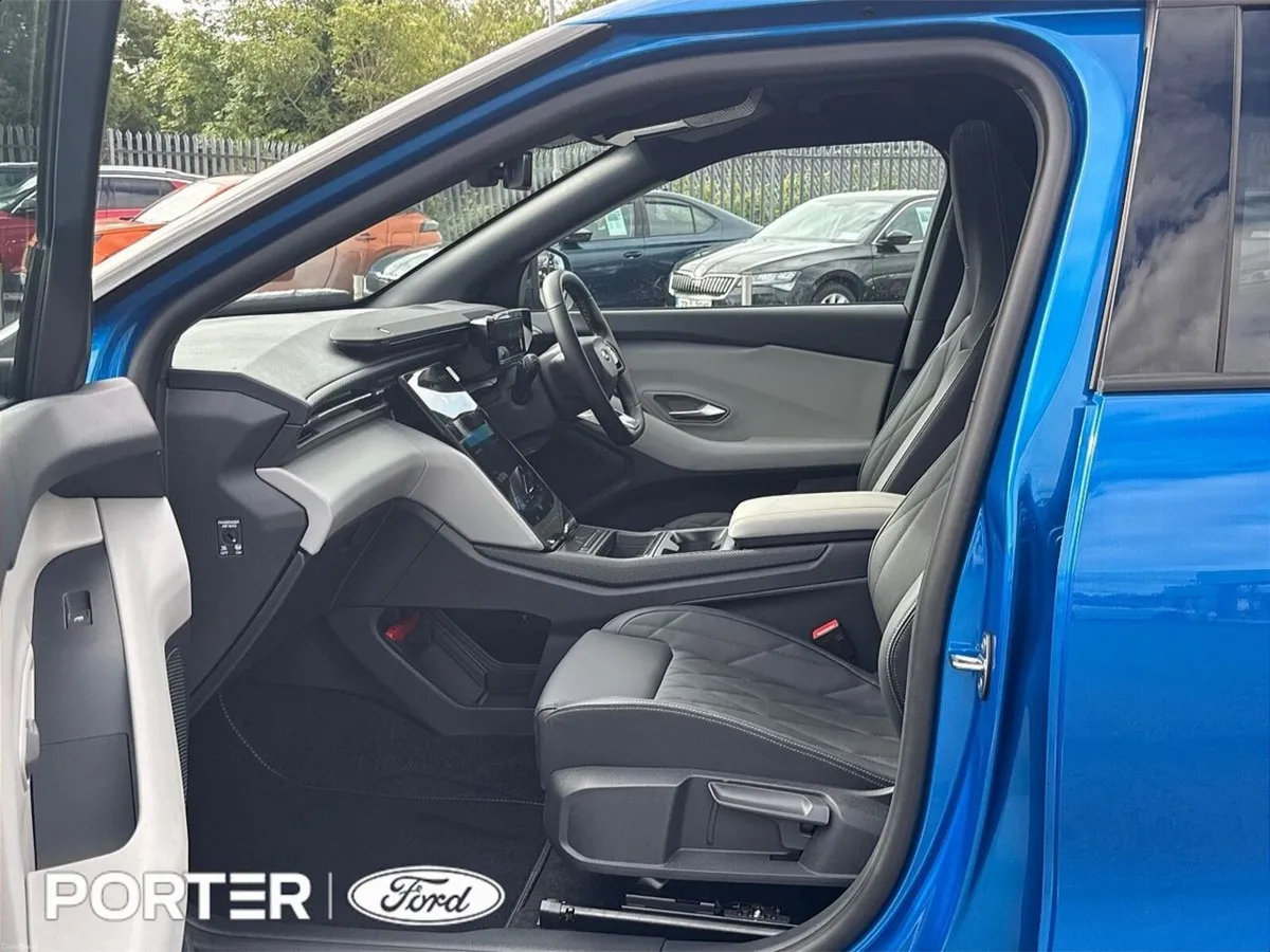 Ford Explorer *21" ALLOYS* *PREMIUM* UP TO 600KMS - Image 4