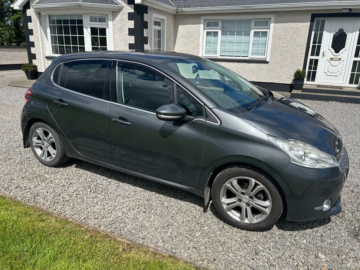 2013 Peugeot 208 - Image 4