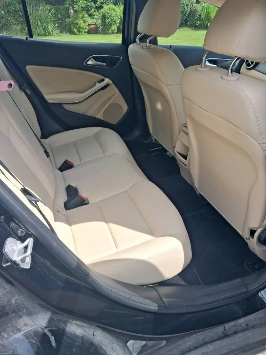 Mercedes GLA 200 D - Image 2