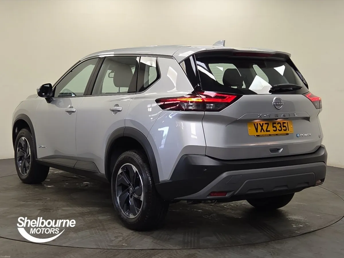 Nissan X-Trail Station Wagon Acenta Premium - Image 2