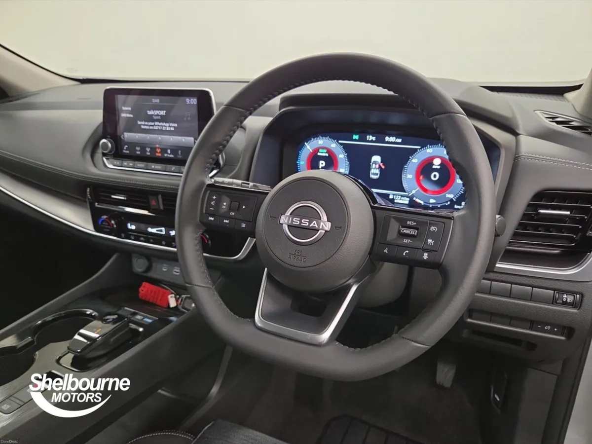 Nissan X-Trail Station Wagon Acenta Premium - Image 4