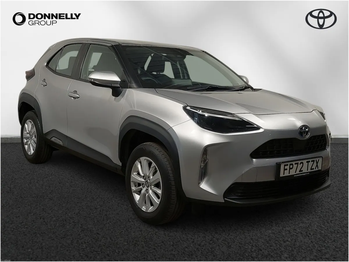 Toyota Yaris Cross Estate Icon - Image 1