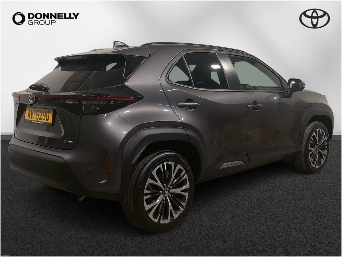 Toyota Yaris Cross Estate Excel - Image 4