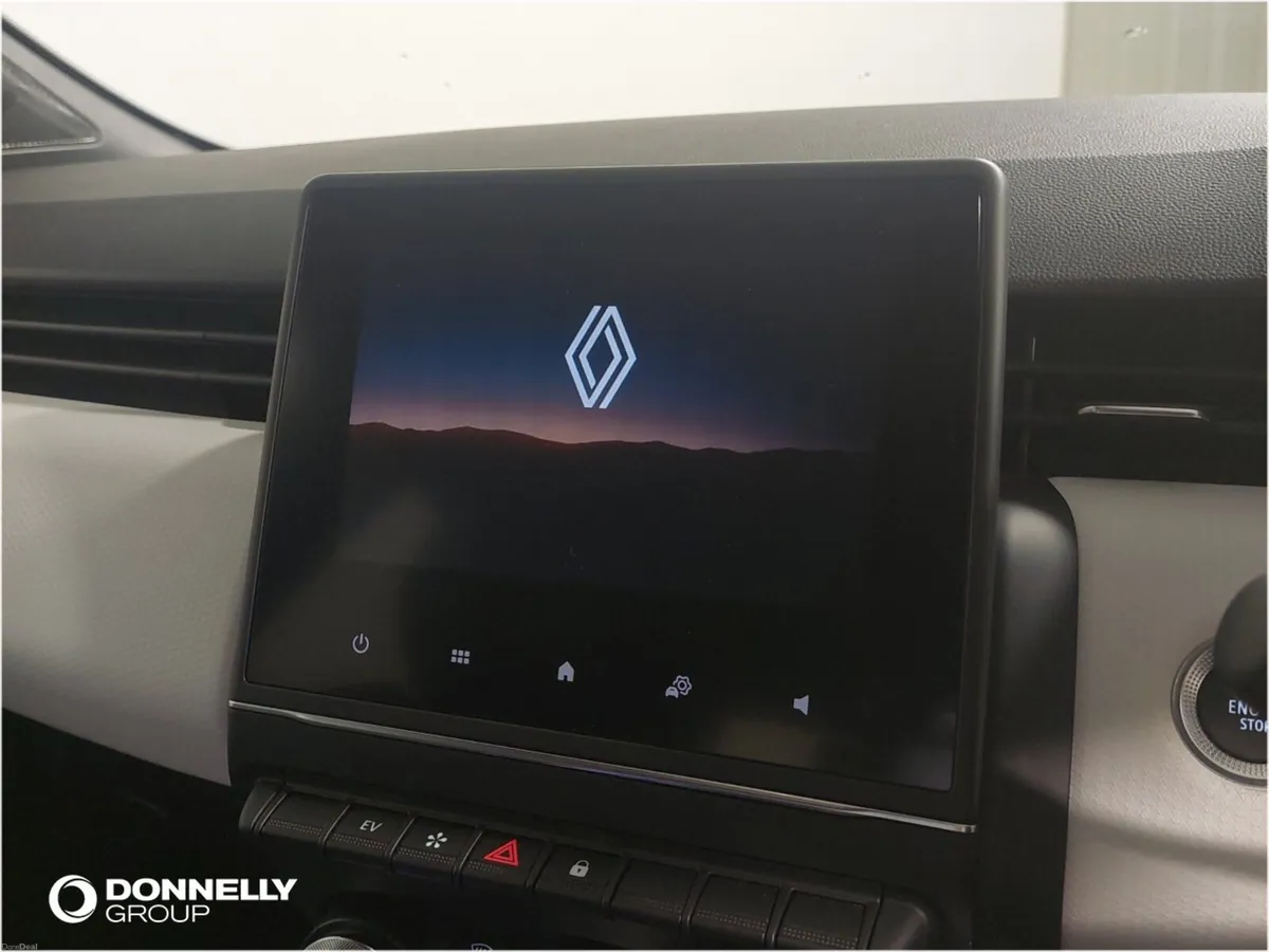 Renault Clio Hatchback Techno - Image 5