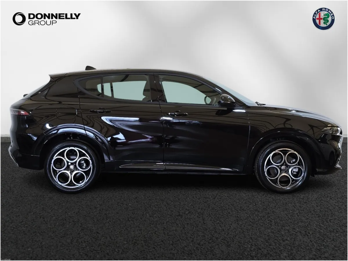 Alfa Romeo Tonale Hatchback Sprint - Image 3