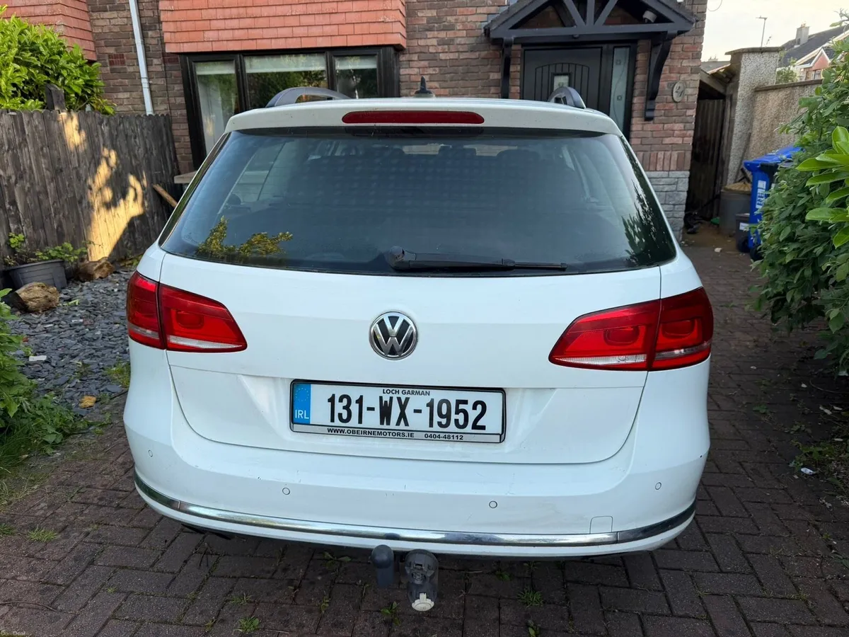 Car - Image 4