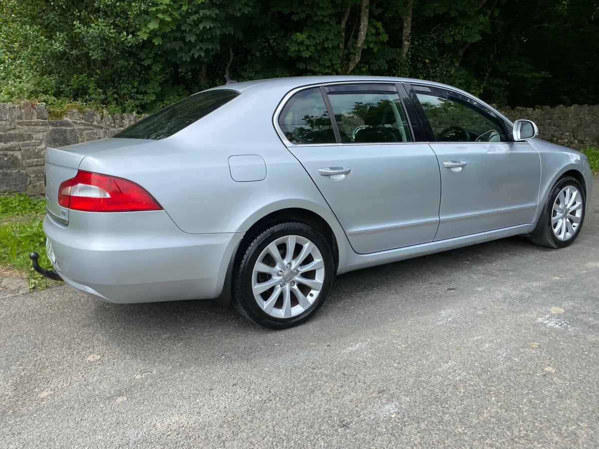 SKODA SUPERB AS NEW NCT 27 CURRENT TAX - Image 3