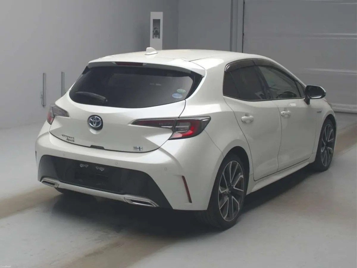 TOYOTA COROLLA GZ SPORT 1.8 PETROL HYBRID 2017 - Image 3
