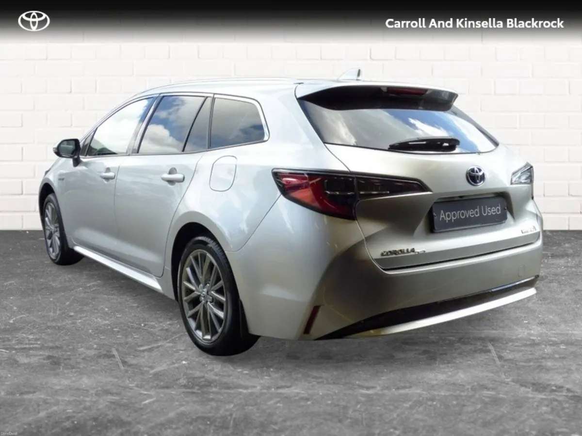 Toyota Corolla Hybrid Sol Touring Sport - Image 2