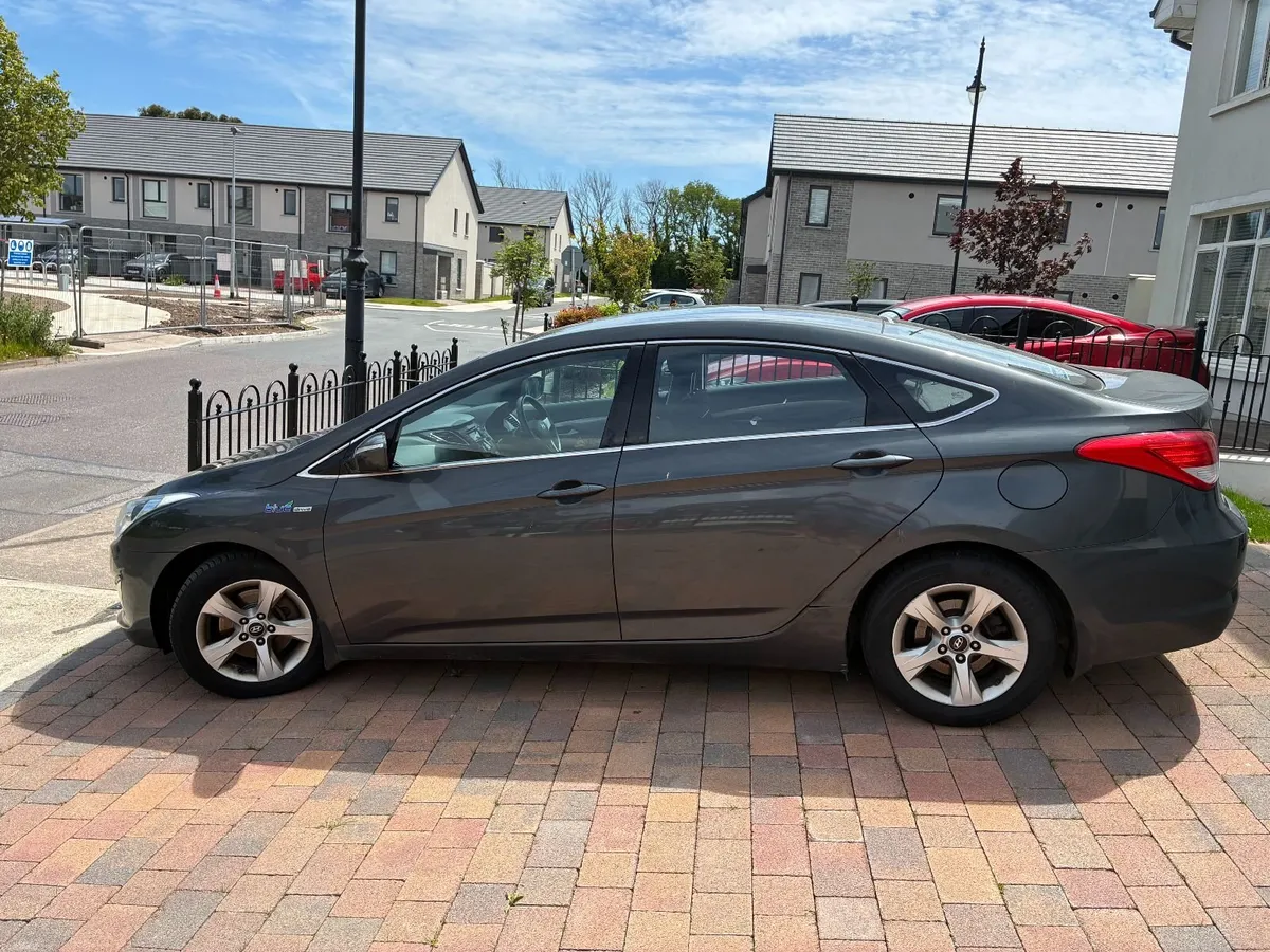 Hyundai i40 2013 (Taxed, needs NCT see attached) - Image 2
