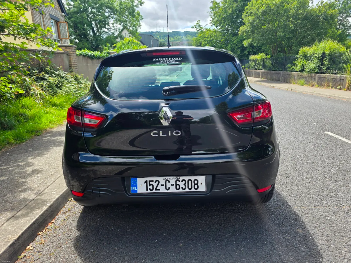 Renault Clio 1.2 Expression 75BHP 4DR - Image 4