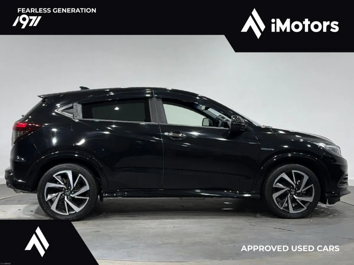 Honda Vezel HEATED SEATS AUTOMATIC RS HYBRID - Image 3