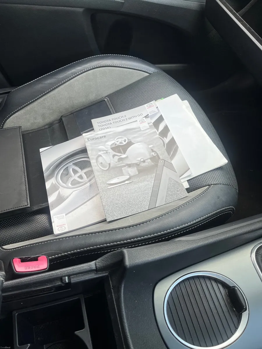 Toyota Avensis 2017 - Image 4