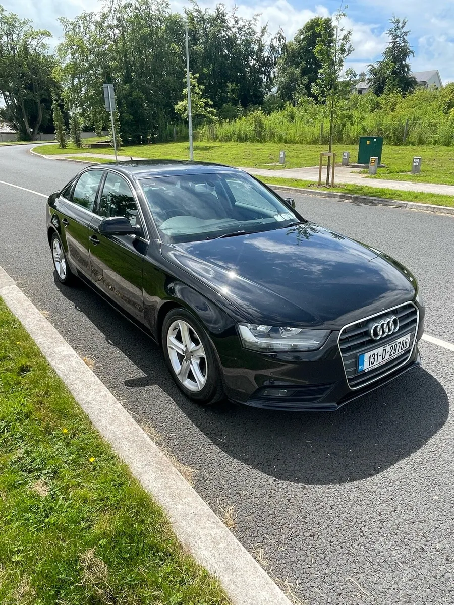 Black Audi A4 Technik 2.0 TDI 136 PS - Image 1