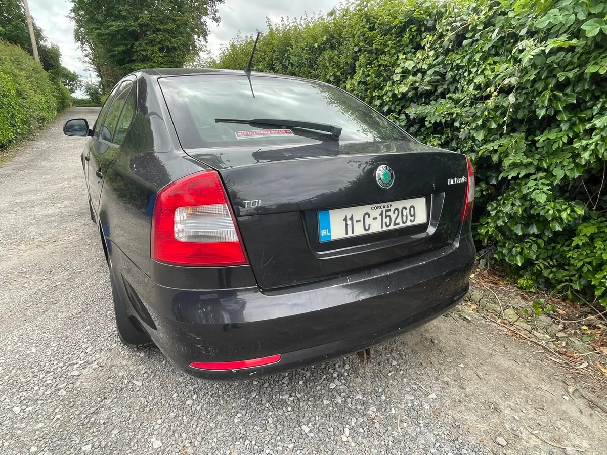 Skoda Octavia 2011 Diesel - Image 4
