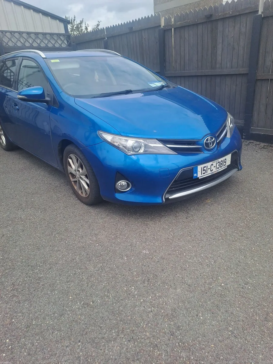 Toyota Auris 2015 - Image 1