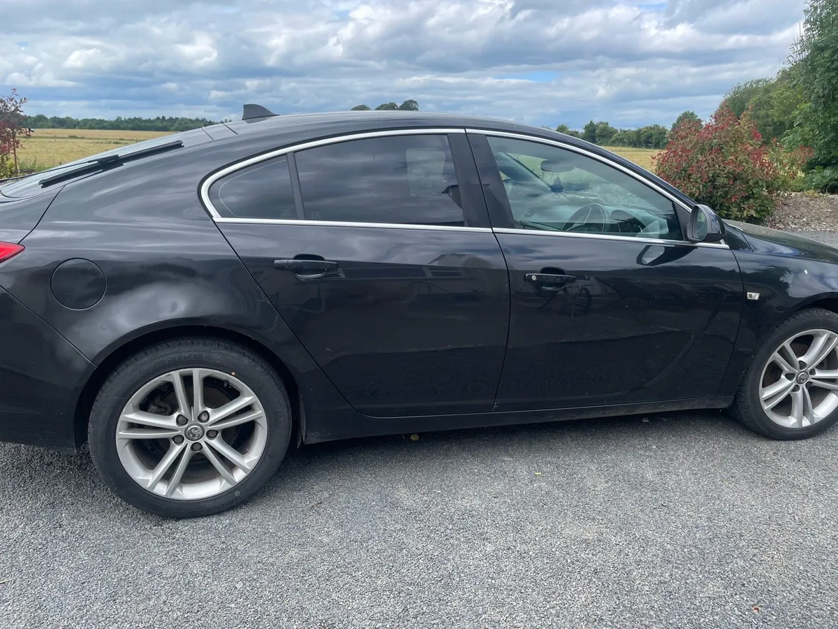 Vauxhall Insignia - Image 3