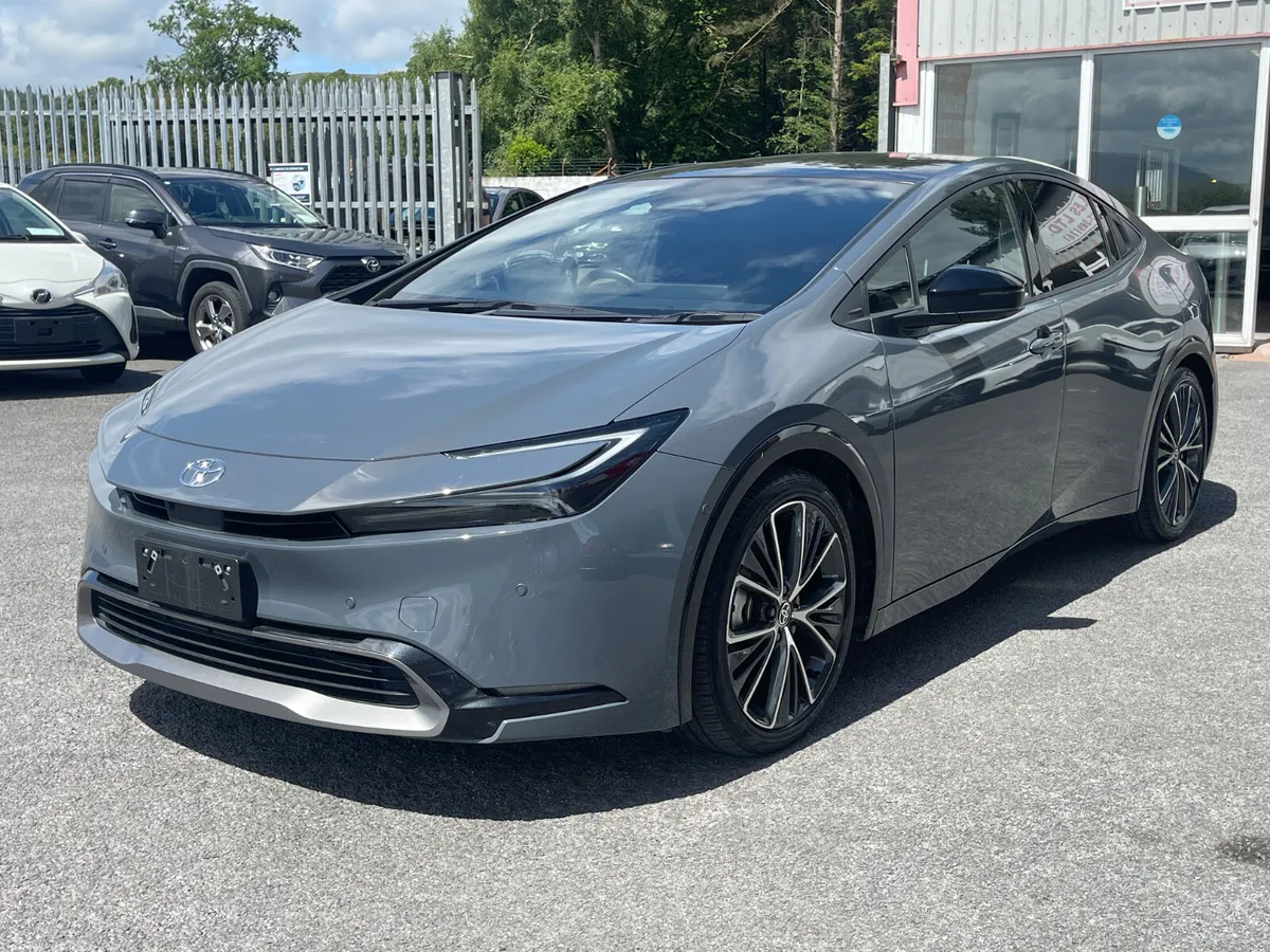 2023-1 Toyota Prius - Image 3