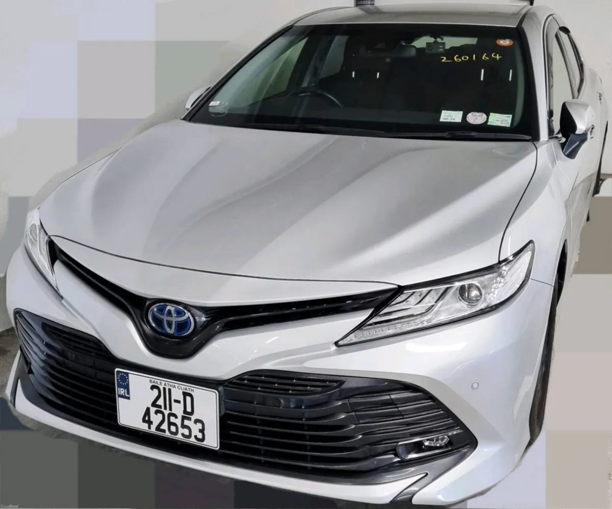TOYOTA CAMRY X 2021 LOW MILEAGE ONLY 31000KMS - Image 1