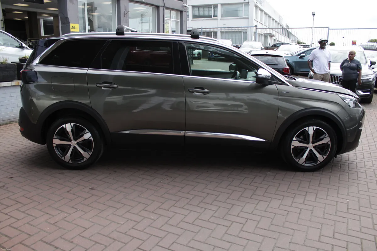 2018 PEUGEOT 5008 2.0HDI GT-LINE 5DR 7 SEATER AUTO - Image 3