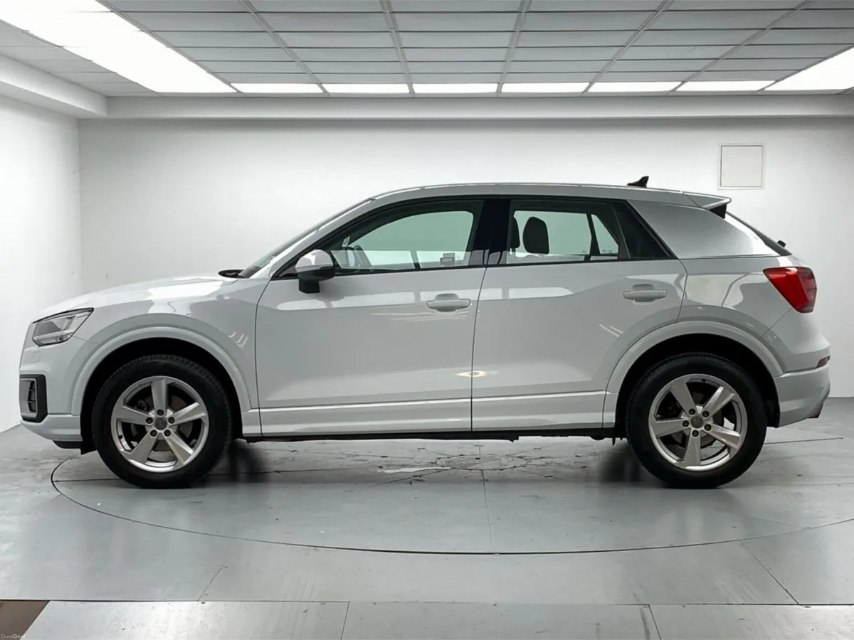 Audi Q2 30 TFSI Sport - Image 4
