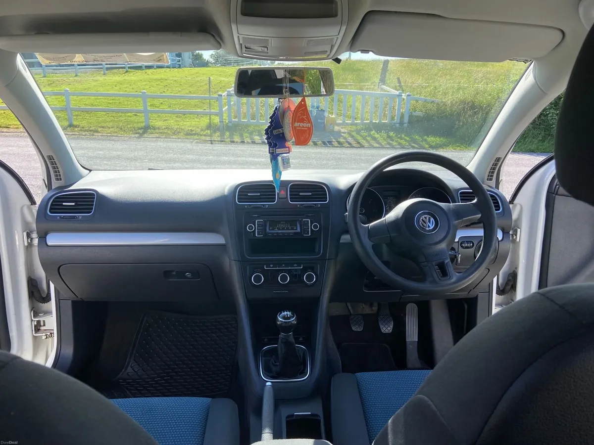 Volkswagen Golf 2012 - Image 3