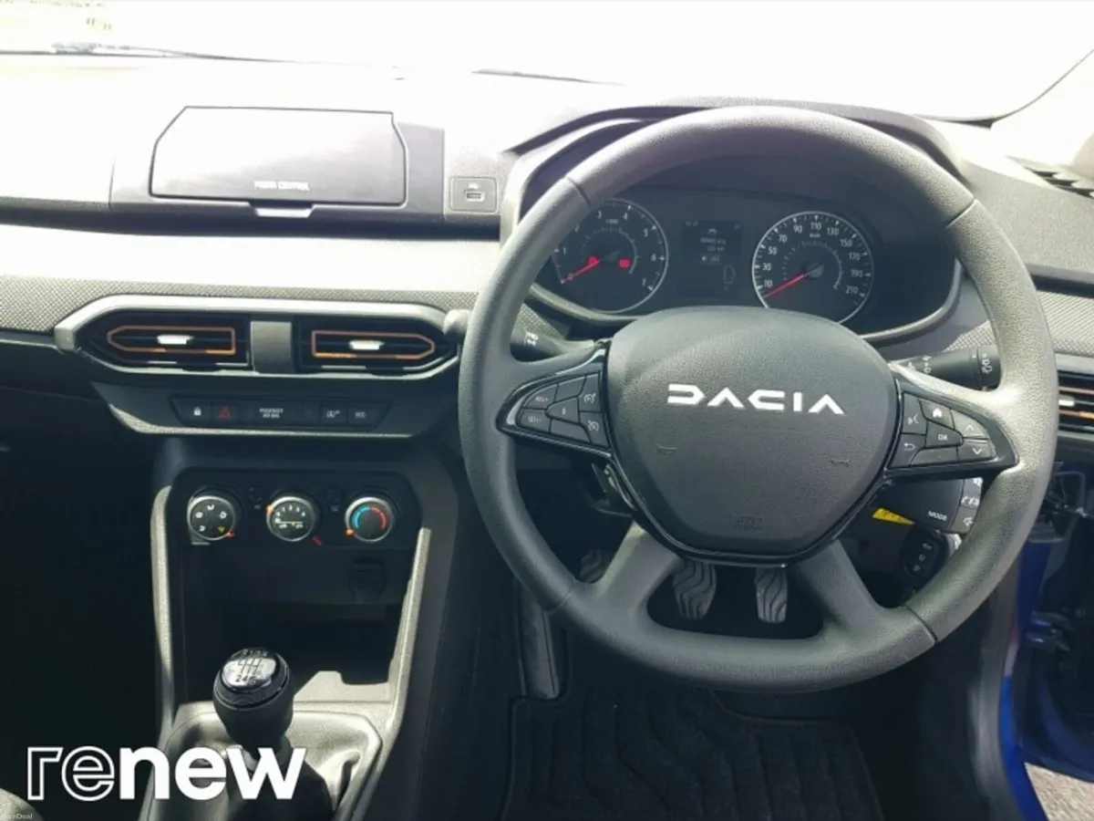 Dacia Sandero Stepway ESSENTIAL - Image 2