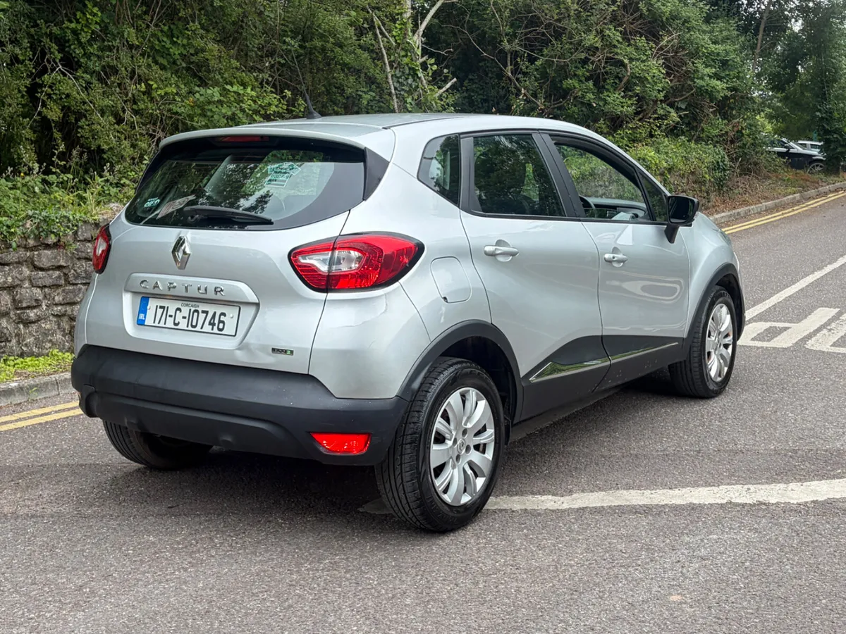 Renault Captur 2017 *TAX AND NCT - Image 4