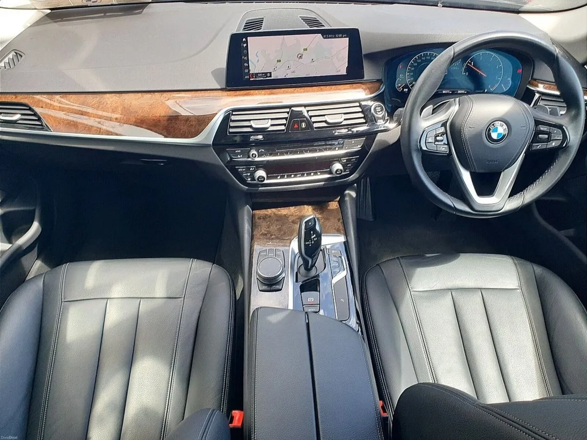 BMW 5-Series 520d xDrive SE Auto - Image 4