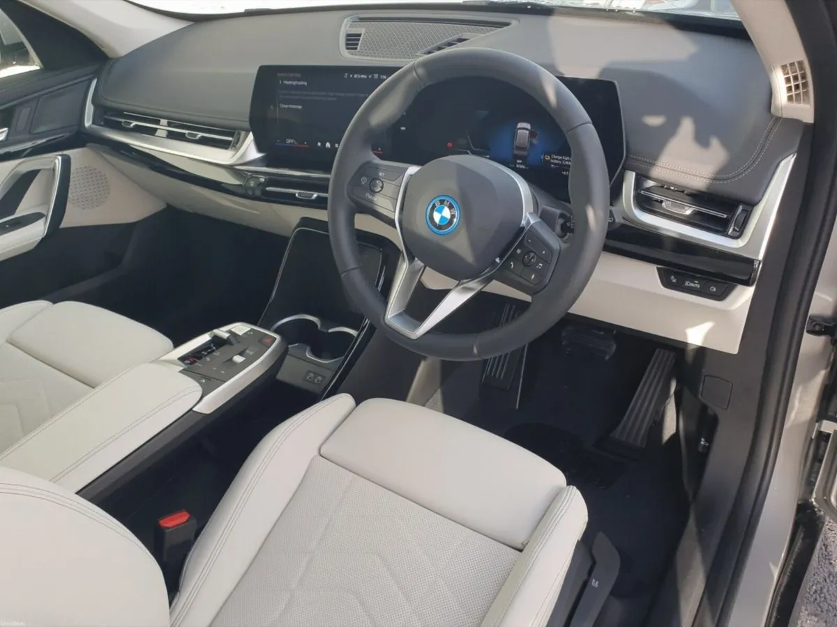 BMW iX1 eDrive20 xLine - Image 6