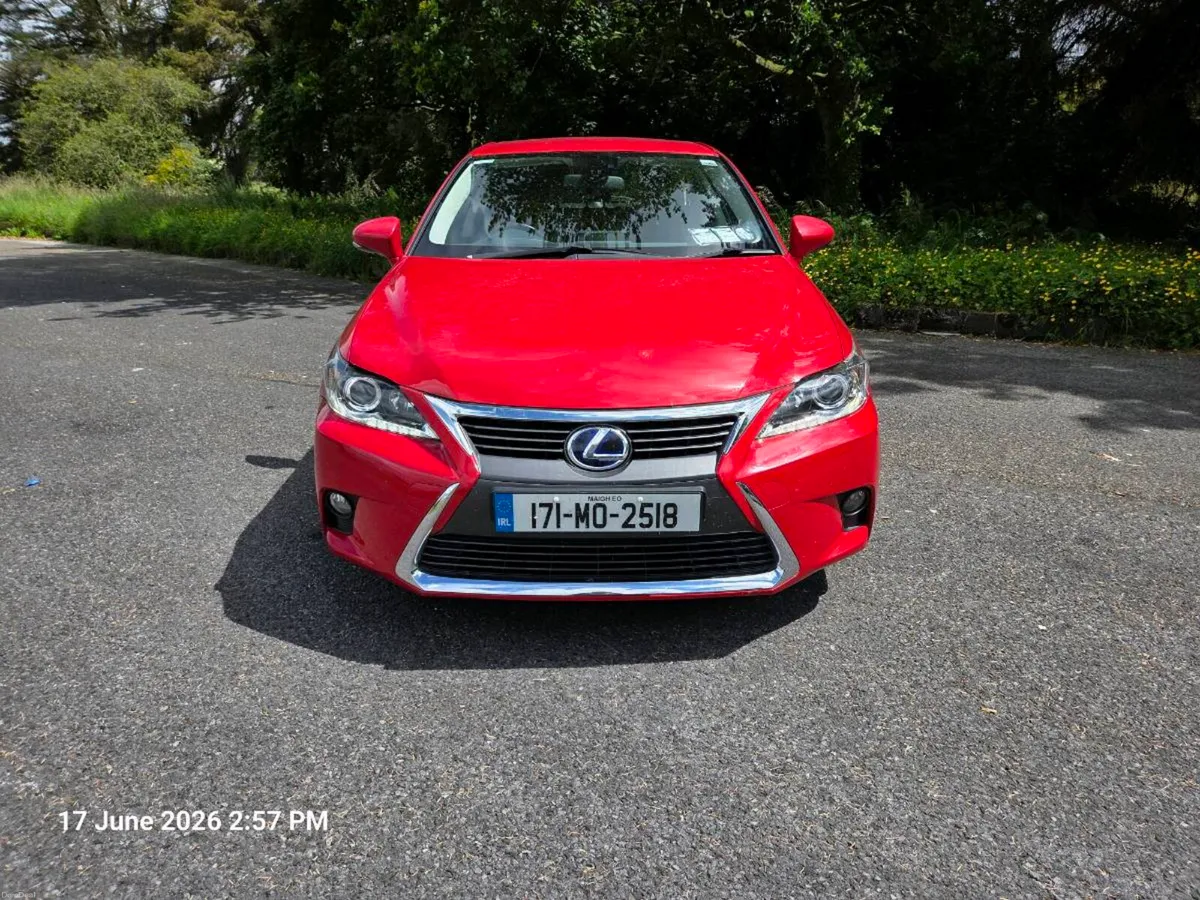 2017 Lexus CT200h Hybrid - Image 5