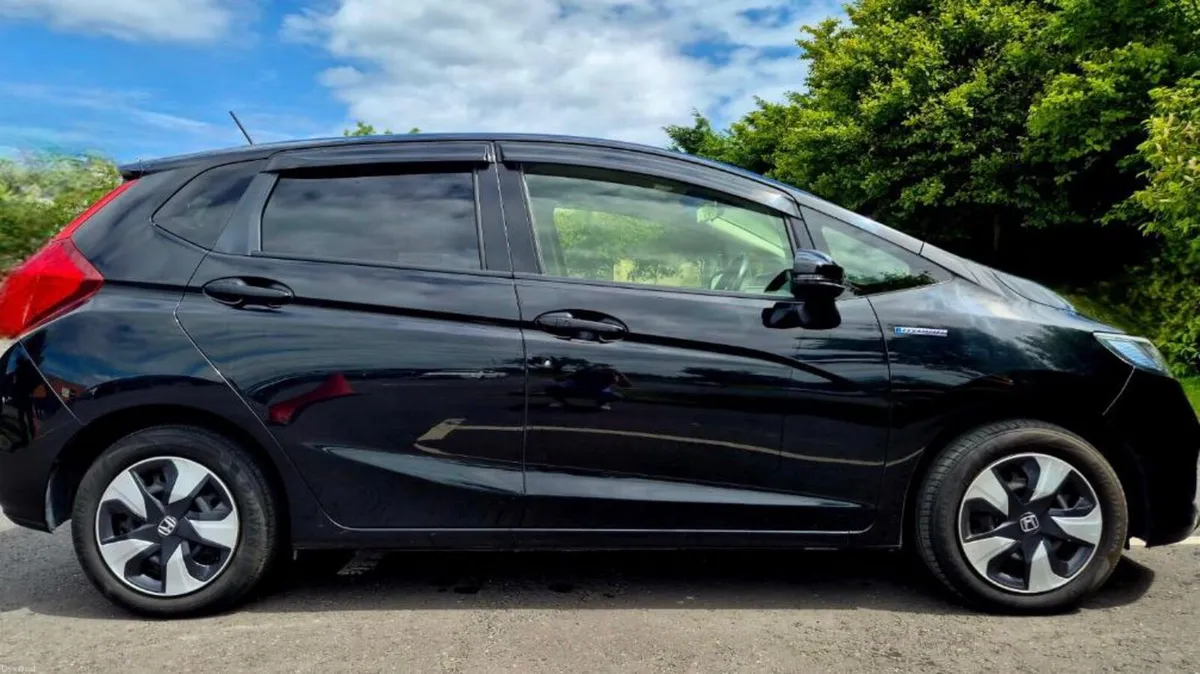 Honda Fit 2017 - Image 4