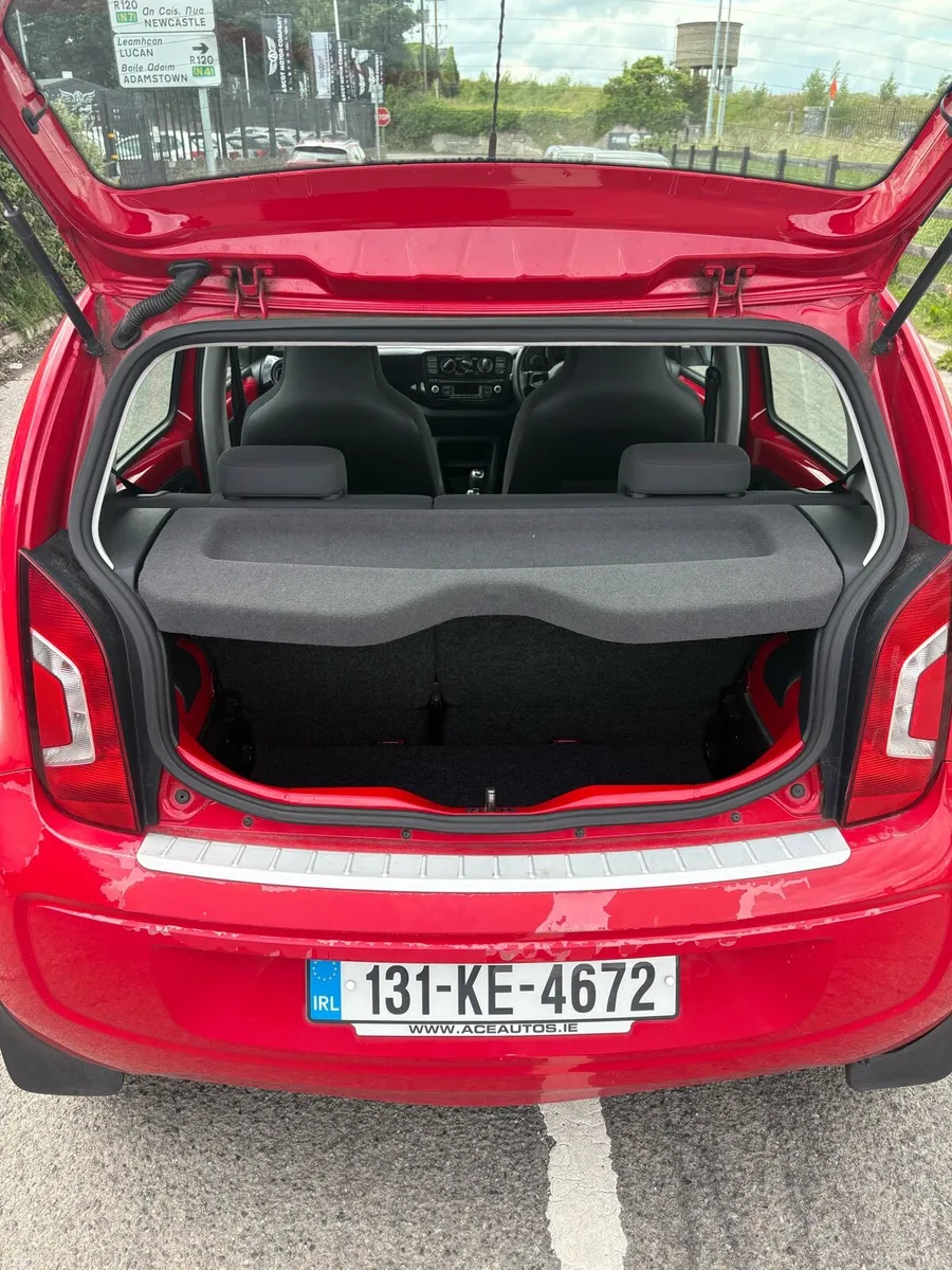 2013 Volkswagen UP - Image 3