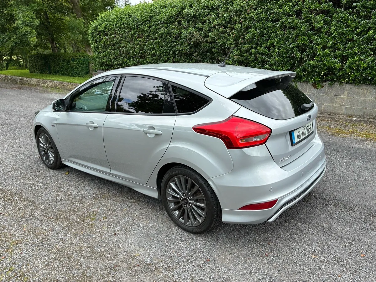 2018 Ford focus ST line nct 2/28 - Image 3